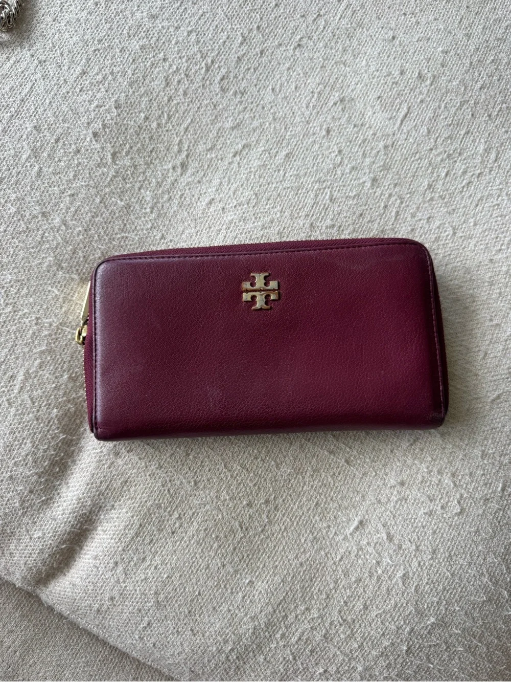 Tory Burch Leather Zip Wallet in Burgundy with Gold Logo